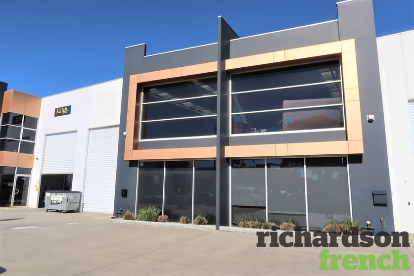 Click to view all images 3/2 Industry Boulevard Carrum Downs VIC 3201 - Image 1