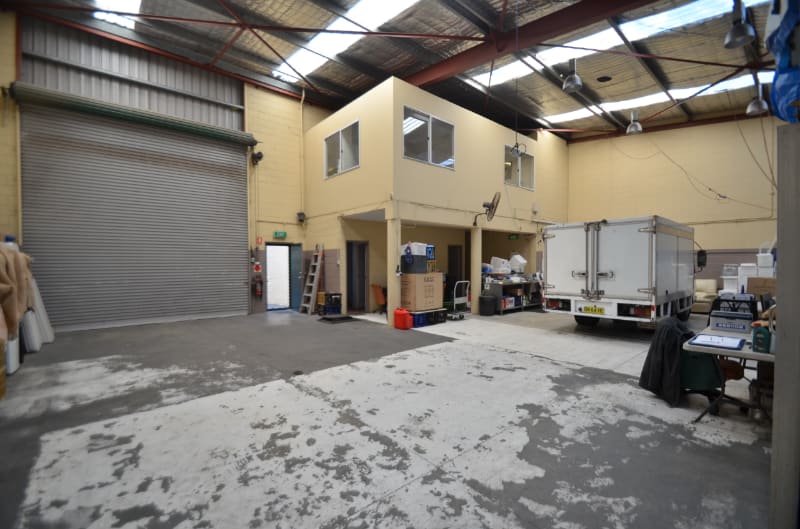 Click to view all images 379b Princes Highway Sydenham NSW 2044 - Image 1