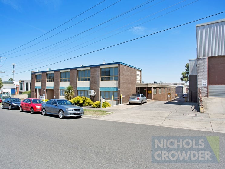 Click to view all images 31-33 Sullivan Street Moorabbin VIC 3189 - Image 1