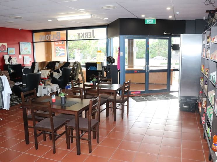 Click to view all images Shop 1 | 220 Ruthven Street North Toowoomba QLD 4350 - Image 2