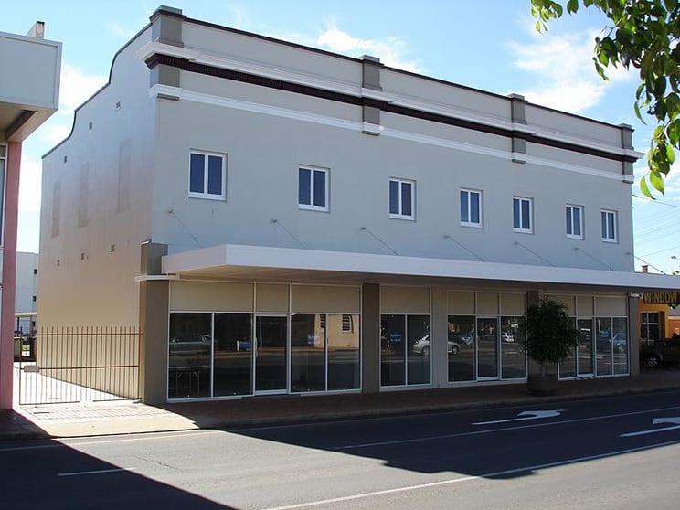 Click to view all images 2/197 Bourbong Bundaberg Central QLD 4670 - Image 1