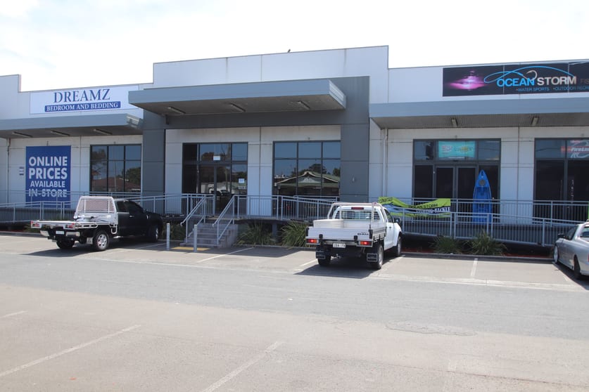 Click to view all images 2/144 Shellharbour Road Warilla NSW 2528 - Image 2