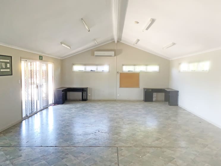 Click to view all images Tenancy 2/145 North Street Harlaxton QLD 4350 - Image 3