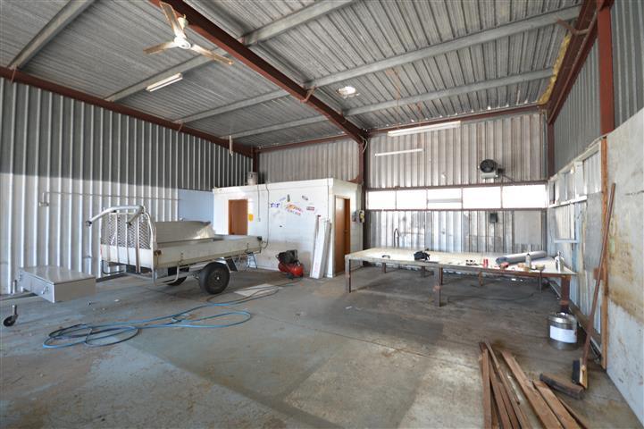 Click to view all images (Unit 3)/20 Pendlebury Road Cardiff NSW 2285 - Image 2