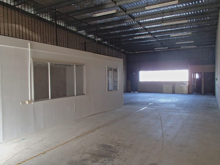 Click to view all images 8/28 Bangor Street Archerfield QLD 4108 - Image 3