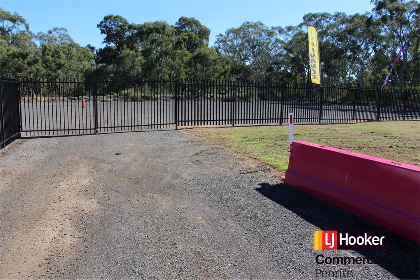 Click to view all images Londonderry NSW 2753 - Image 1