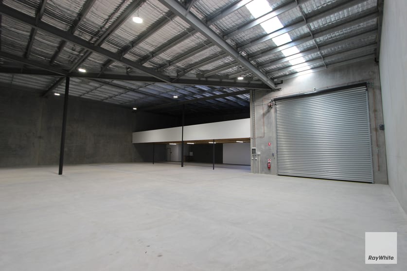 Click to view all images 8/6-8 Geo Hawkins Crescent 'Stellar' Bells Creek QLD 4551 - Image 2
