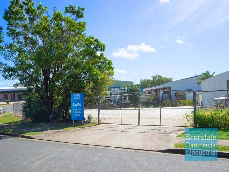 Click to view all images 2/6-8 Walter Cres Lawnton QLD 4501 - Image 1