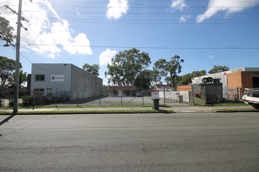 Click to view all images 149 Railway Parade Thorneside QLD 4158 - Image 3