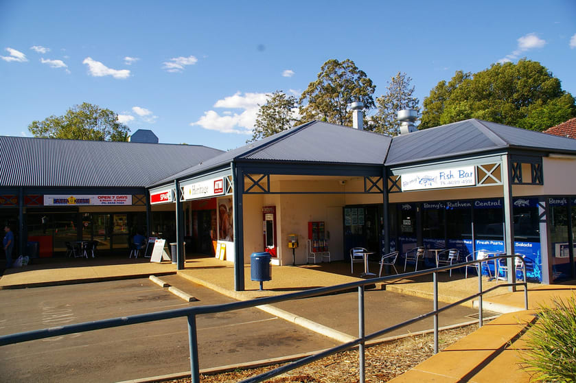 Click to view all images Shop 7/692 Ruthven Street Toowoomba QLD 4350 - Image 3