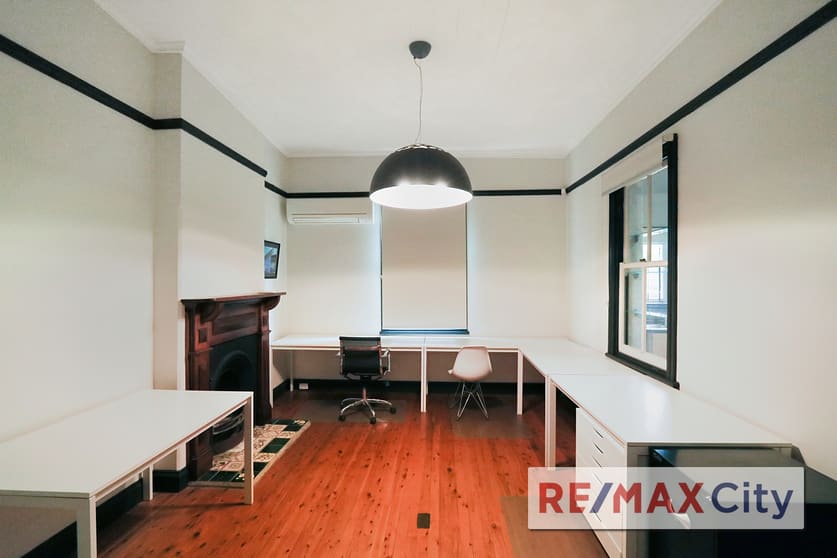 Click to view all images 62 Waterworks Road Red Hill QLD 4059 - Image 3