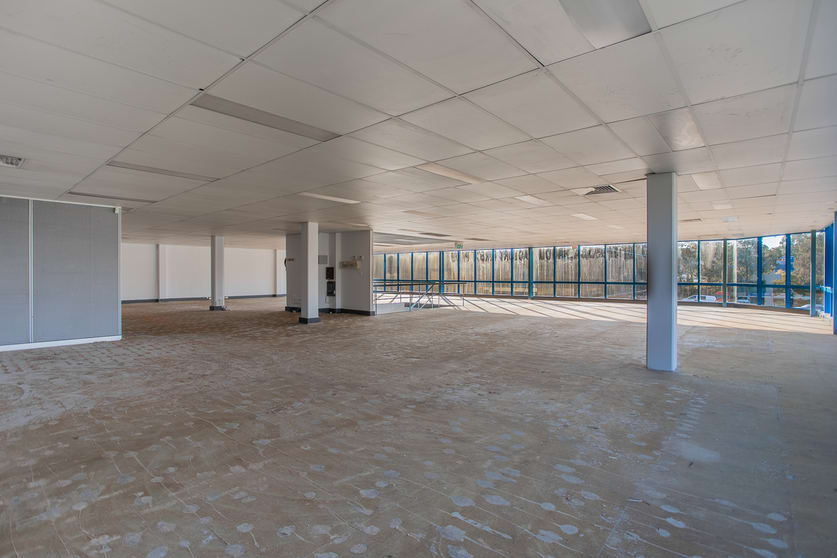 Click to view all images 2/8 Victoria Avenue Castle Hill NSW 2154 - Image 3