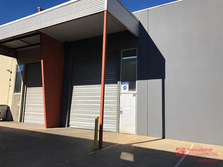 Click to view all images 3/4 Shaft Court Hoppers Crossing VIC 3029 - Image 2