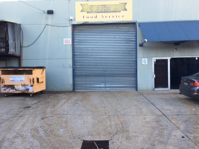 Click to view all images 4 Hercules Street Tullamarine VIC 3043 - Image 1