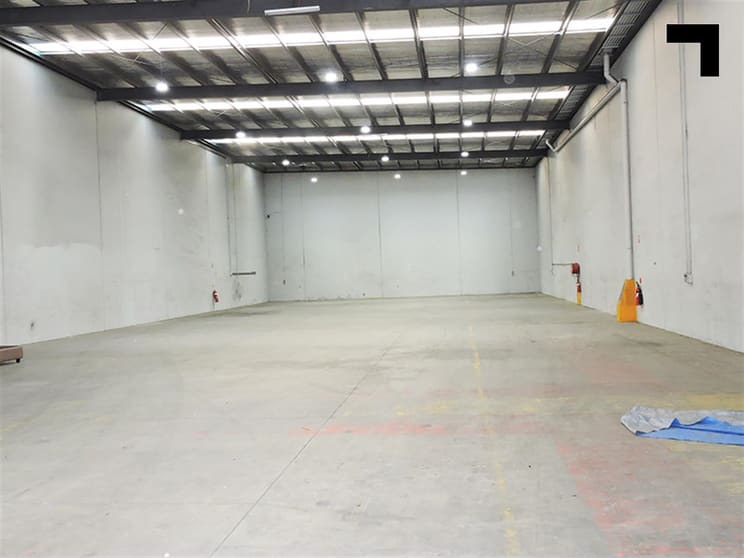 Click to view all images 1/26 Westside Drive Laverton North VIC 3026 - Image 2