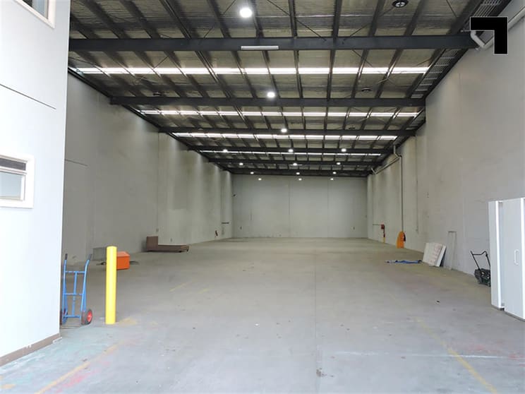 Click to view all images 1/26 Westside Drive Laverton North VIC 3026 - Image 3