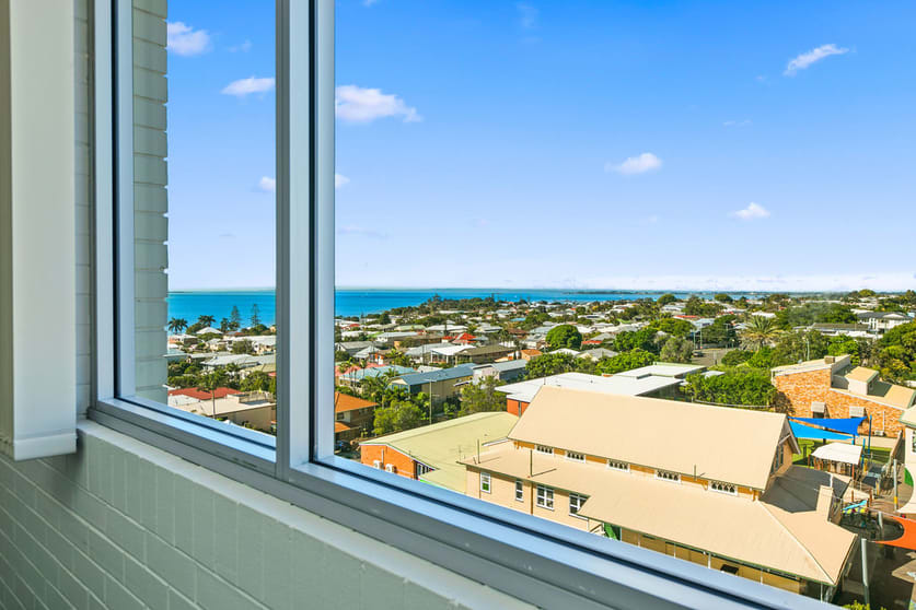 506/182 Bay Terrace Wynnum QLD 4178 - Image 3