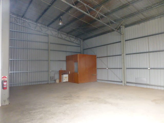 Click to view all images Shed 10 10 Nicholas Drive Moama NSW 2731 - Image 3