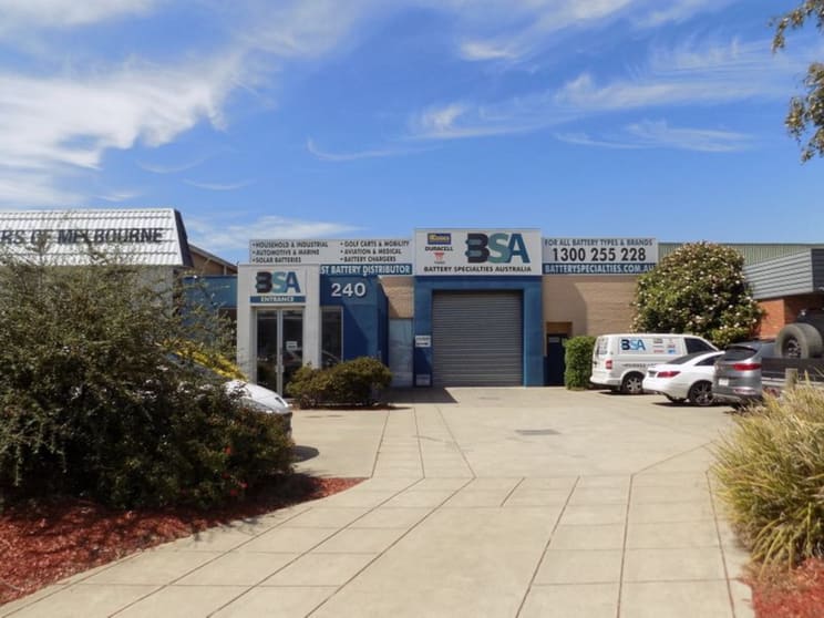 Click to view all images 240 Boundary Road Braeside VIC 3195 - Image 1