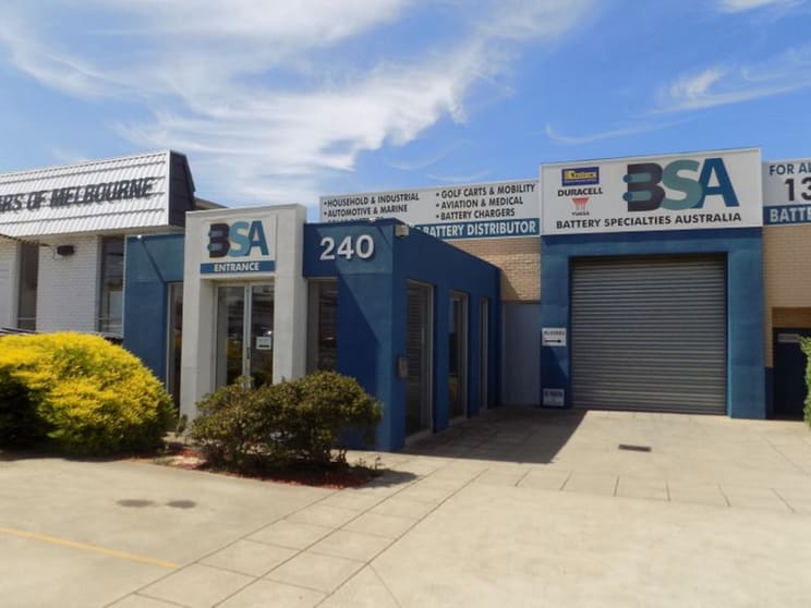 Click to view all images 240 Boundary Road Braeside VIC 3195 - Image 2