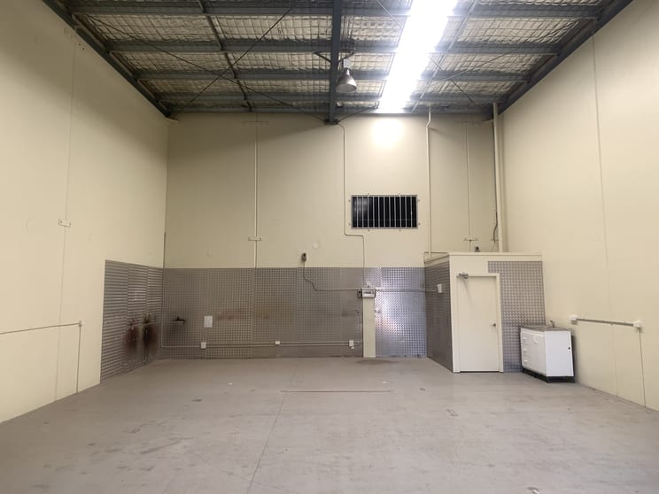 Click to view all images 11-15 Gardner Court - Unit 10 Wilsonton QLD 4350 - Image 3