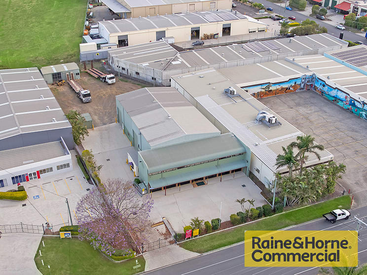 Click to view all images 27 Deakin Street Brendale QLD 4500 - Image 1