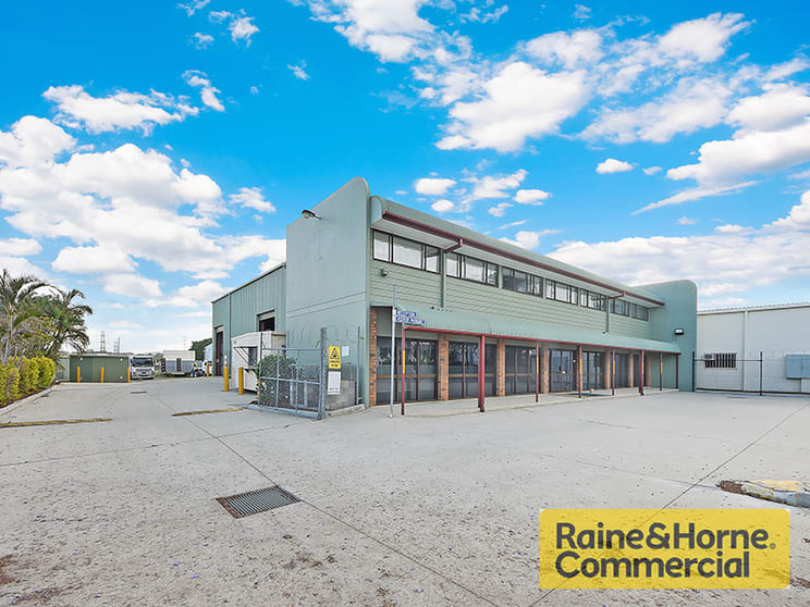 Click to view all images 27 Deakin Street Brendale QLD 4500 - Image 3