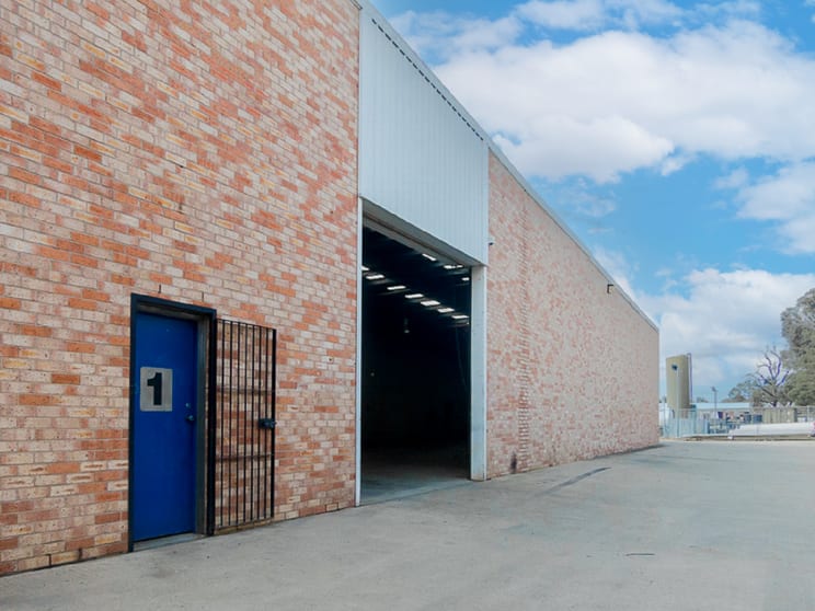 Click to view all images 1/3 White Place South Windsor NSW 2756 - Image 1