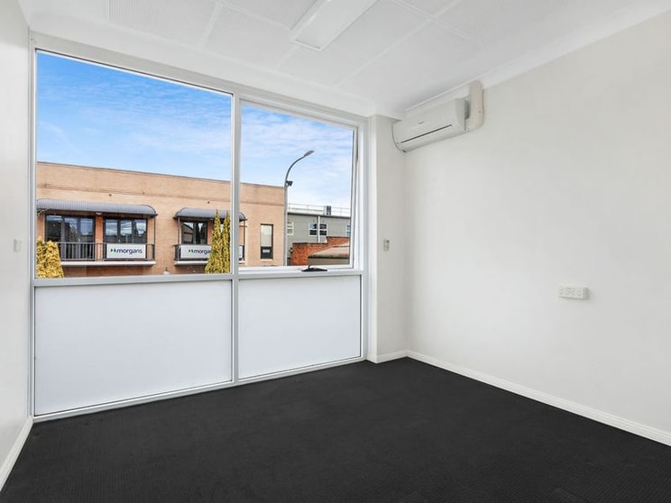 Click to view all images Suite 1, 30 Wingecarribee Street Bowral NSW 2576 - Image 3