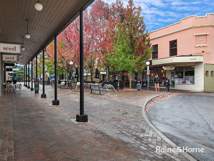Click to view all images Suite 2, 30 Wingecarribee Street Bowral NSW 2576 - Image 3
