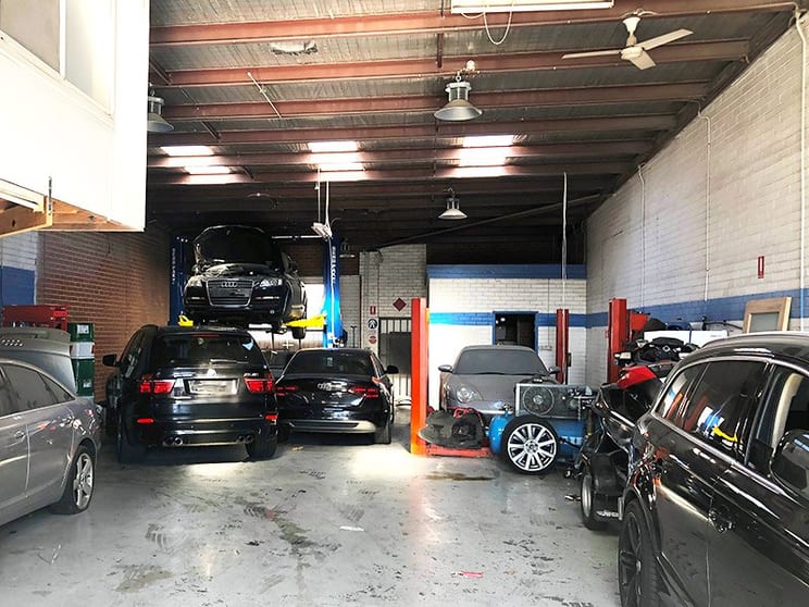 Click to view all images 3/23-27 Moore Road Airport West VIC 3042 - Image 2