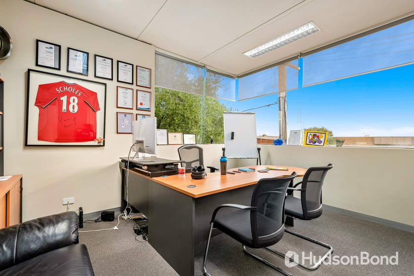 Click to view all images 3/208 Whitehorse Road Blackburn VIC 3130 - Image 1