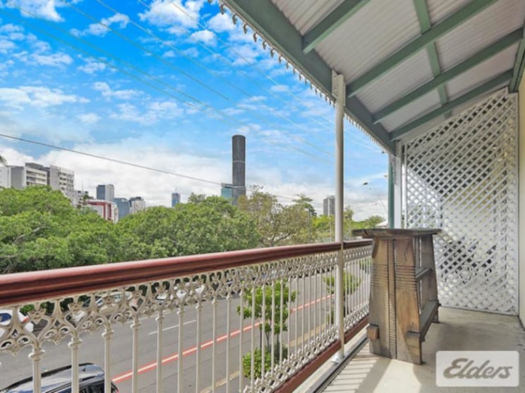 Click to view all images Suite/2/162 Petrie Terrace Spring Hill QLD 4000 - Image 2