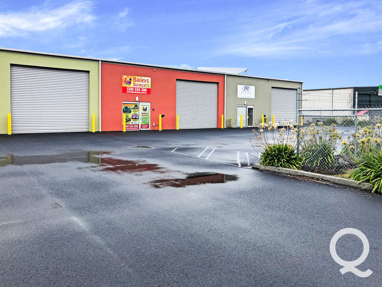 3/12 NORMANBY STREET Warragul VIC 3820 - Image 2