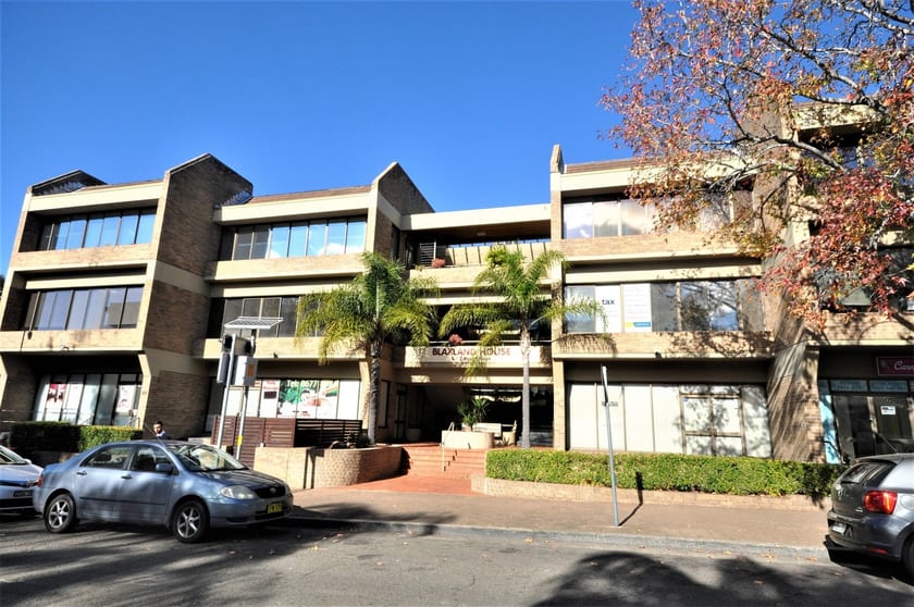 Click to view all images 12/5-7 Ross Street North Parramatta NSW 2151 - Image 1