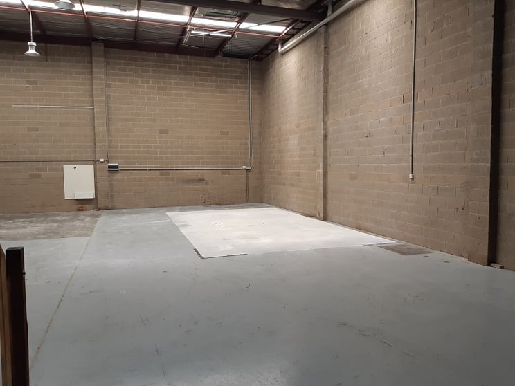 Click to view all images Unit 4/25-31 Airds Road Minto NSW 2566 - Image 3