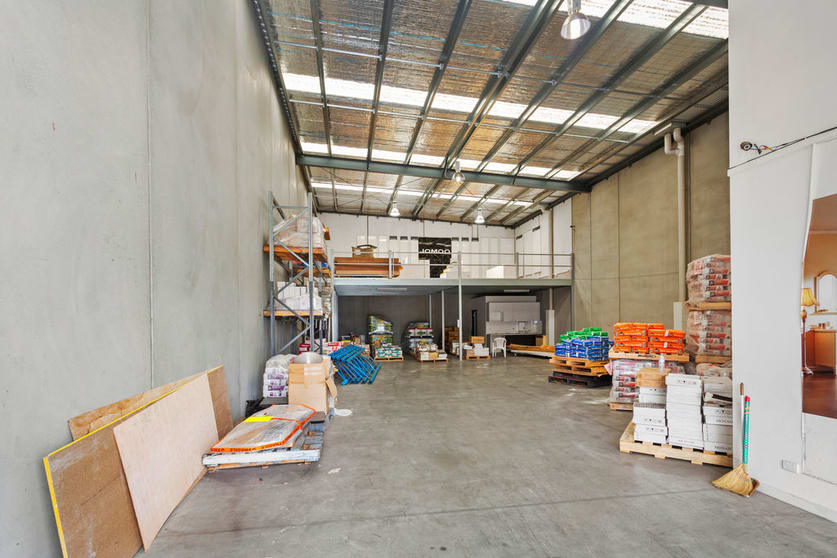 Click to view all images 2/2-6 Yiannis Court Springvale VIC 3171 - Image 2