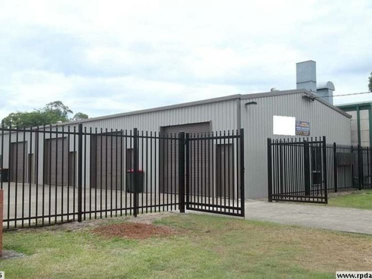 18 Carmichael Street Raymond Terrace NSW 2324 - Image 2