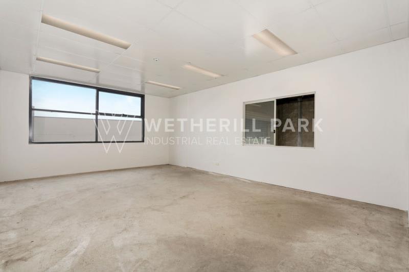 Click to view all images Smithfield NSW 2164 - Image 3