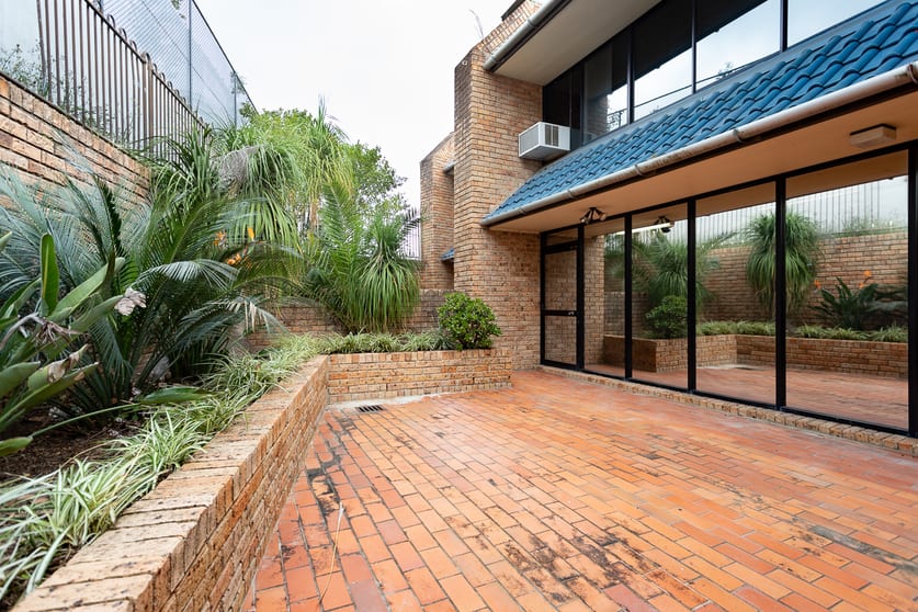 Click to view all images 10/6-8 Old Castle Hill Road Castle Hill NSW 2154 - Image 3