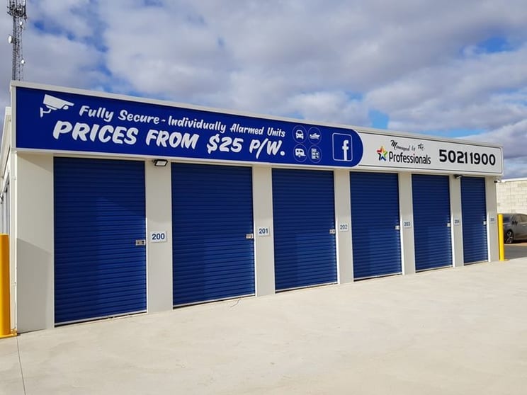 Click to view all images 50 Ninth Street Mildura VIC 3500 - Image 2