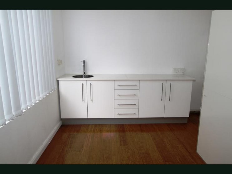 Click to view all images 2/247 Rocky Point Road Ramsgate NSW 2217 - Image 3