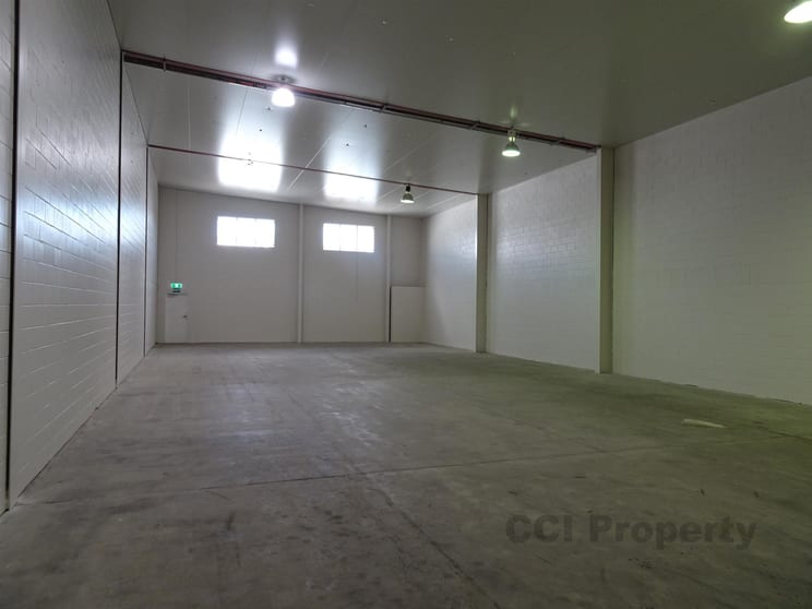 Click to view all images Coopers Plains QLD 4108 - Image 2