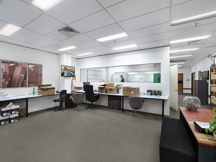 Click to view all images 1/75 Henderson Street Turrella NSW 2205 - Image 3