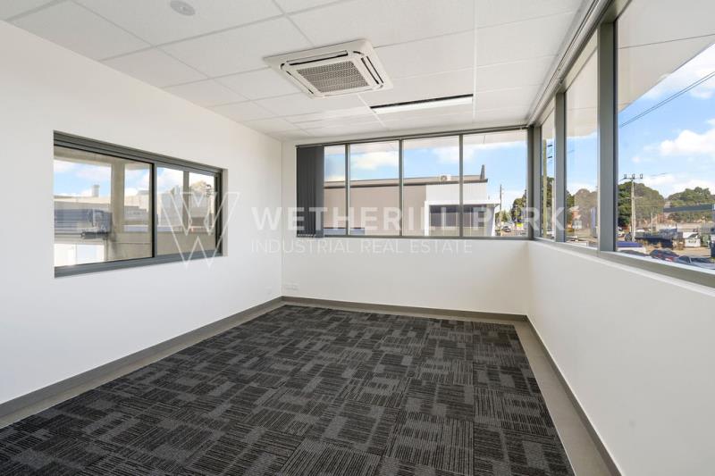 Click to view all images Smithfield NSW 2164 - Image 3