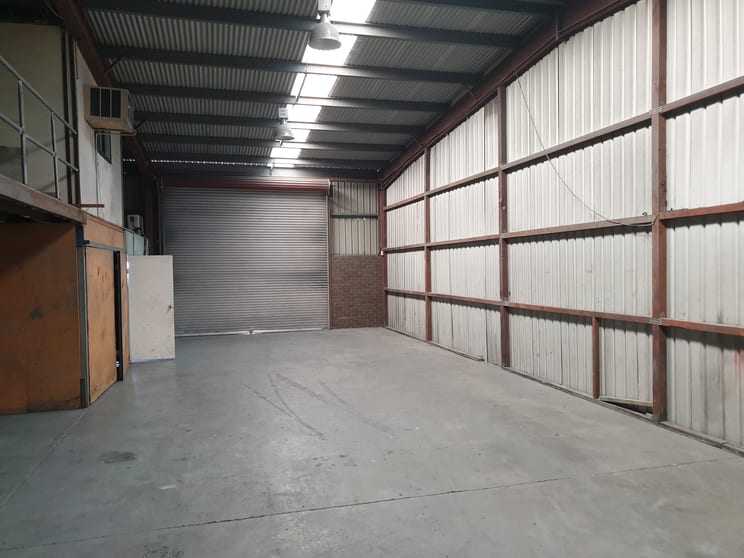 Click to view all images 2B/29 Jijaws Street Sumner QLD 4074 - Image 3