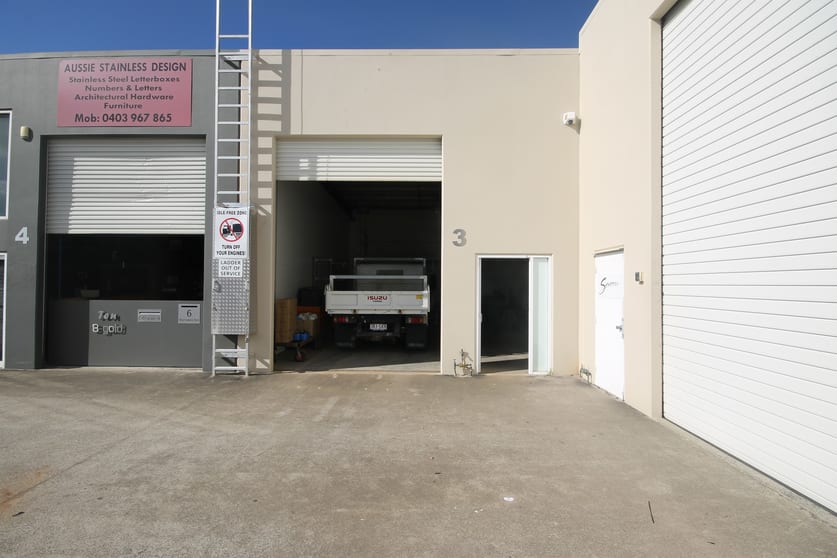 Click to view all images 3/88-90 Redland Bay Road Capalaba QLD 4157 - Image 1