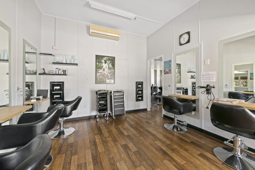 Click to view all images 1/417 Bridge Street Wilsonton QLD 4350 - Image 1