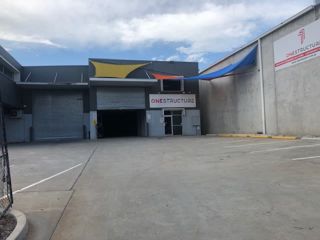 Click to view all images 2/63 Neumann Road Capalaba QLD 4157 - Image 1