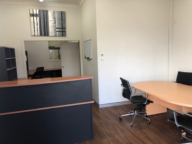 Click to view all images 2/63 Neumann Road Capalaba QLD 4157 - Image 2